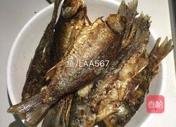 鲫鱼炖冻豆腐的做法图解3