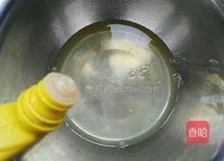 火龙果奶油蛋糕卷的做法图解6