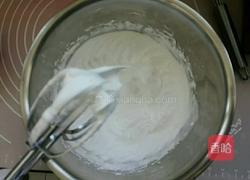 火龙果奶油蛋糕卷的做法图解15