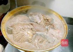 卤牛肉的做法图解1