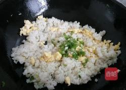 葱香蛋炒饭的做法图解8