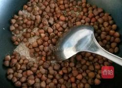 炒榛子的做法图解7