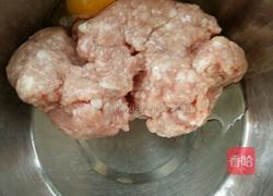 猪肉蒜苔馅水饺的做法图解3