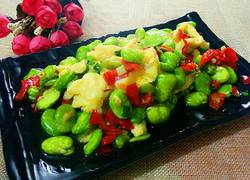 剁椒蚕豆炒鸡蛋