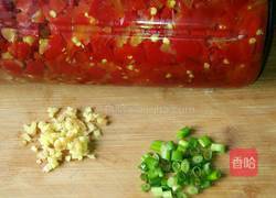 剁椒蚕豆炒鸡蛋的做法图解2