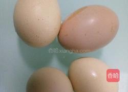 水煮土鸡蛋的做法图解2