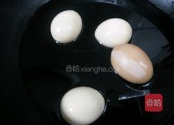 水煮土鸡蛋的做法图解3
