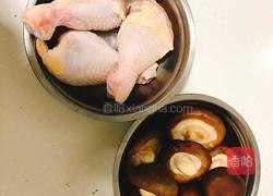 香菇蒸滑鸡的做法图解1