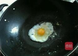 鸡蛋火腿三明治的做法图解5
