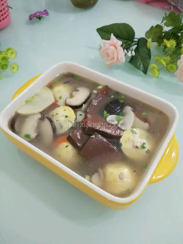 鸭血蛋圆汤