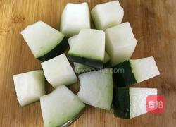 冬瓜玉米胡萝卜排骨汤的做法图解2