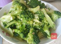 蒜香西兰花的做法图解5