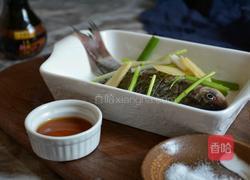 鲫鱼蒸蛋的做法图解3