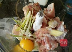 肉馅（小熊绞肉机）的做法图解3