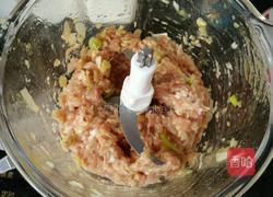 肉馅（小熊绞肉机）的做法图解5