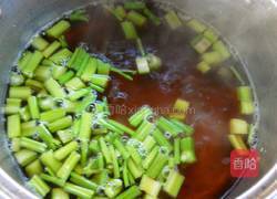 芹菜拌黄豆的做法图解9