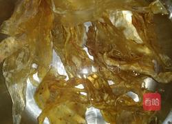 花胶瑶柱海底椰排骨汤的做法图解1
