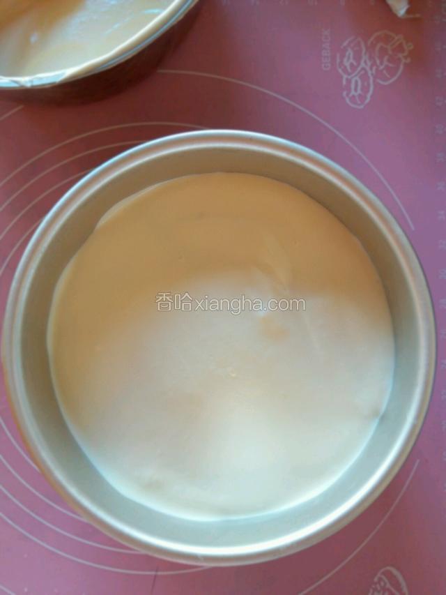 再次加入三分之一的慕斯糊。