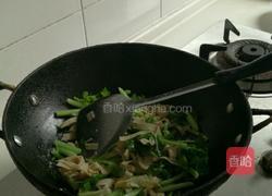 千张芹菜炒肉的做法图解6
