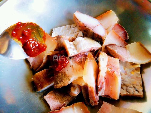 加少量的李锦记辣黄豆酱