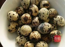 凉拌鹌鹑蛋的做法图解2
