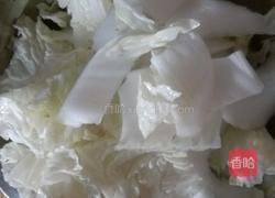 土豆炖白菜的做法图解2