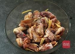板栗蒸鸡的做法图解3