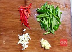 酱爆鱿鱼须的做法图解3