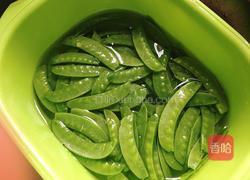 蚝油荷兰豆炒肉的做法图解3