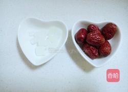 银耳红枣汤的做法图解3