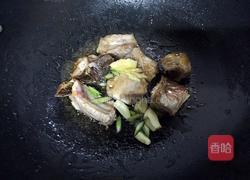 红烧排骨胡萝卜的做法图解7