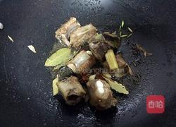 红烧排骨胡萝卜的做法图解8