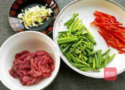 蒜薹炒肉的做法图解2