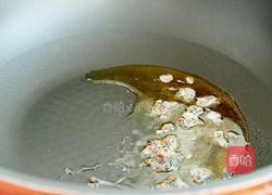 炝拌双耳西蓝花的做法图解6