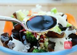 炝拌双耳西蓝花的做法图解9