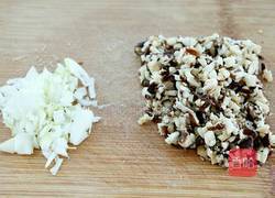 香菇肉酱拌面的做法图解4