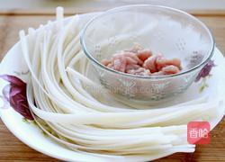 黑椒肉丝炒河粉的做法图解1