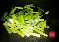 醋溜芹菜的做法图解5