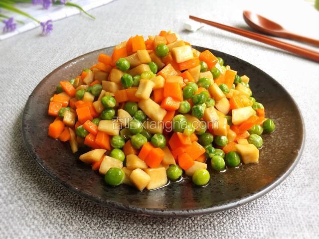 什锦蔬菜丁