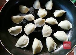 抱蛋煎饺的做法图解3