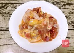 香菇炒鸡腿的做法图解2