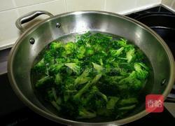 牛肉杂蔬蛋炒饭的做法图解2