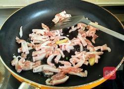 五花肉炒海鲜菇的做法图解4