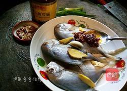 黄豆酱蒸鲳鱼的做法图解6