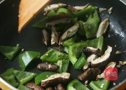 青椒炒油条的做法图解5