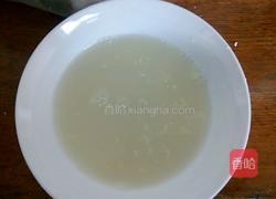 荠菜肉包子的做法图解1