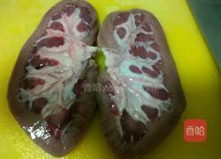 洋葱炒腰花的做法图解2