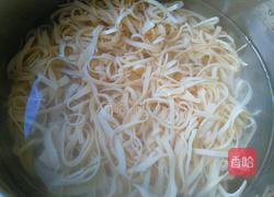  涼拌豆腐皮的做法圖解3