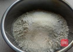 香甜软麻花的做法图解2