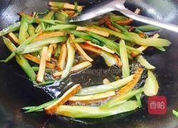 西芹炒豆干的做法图解9